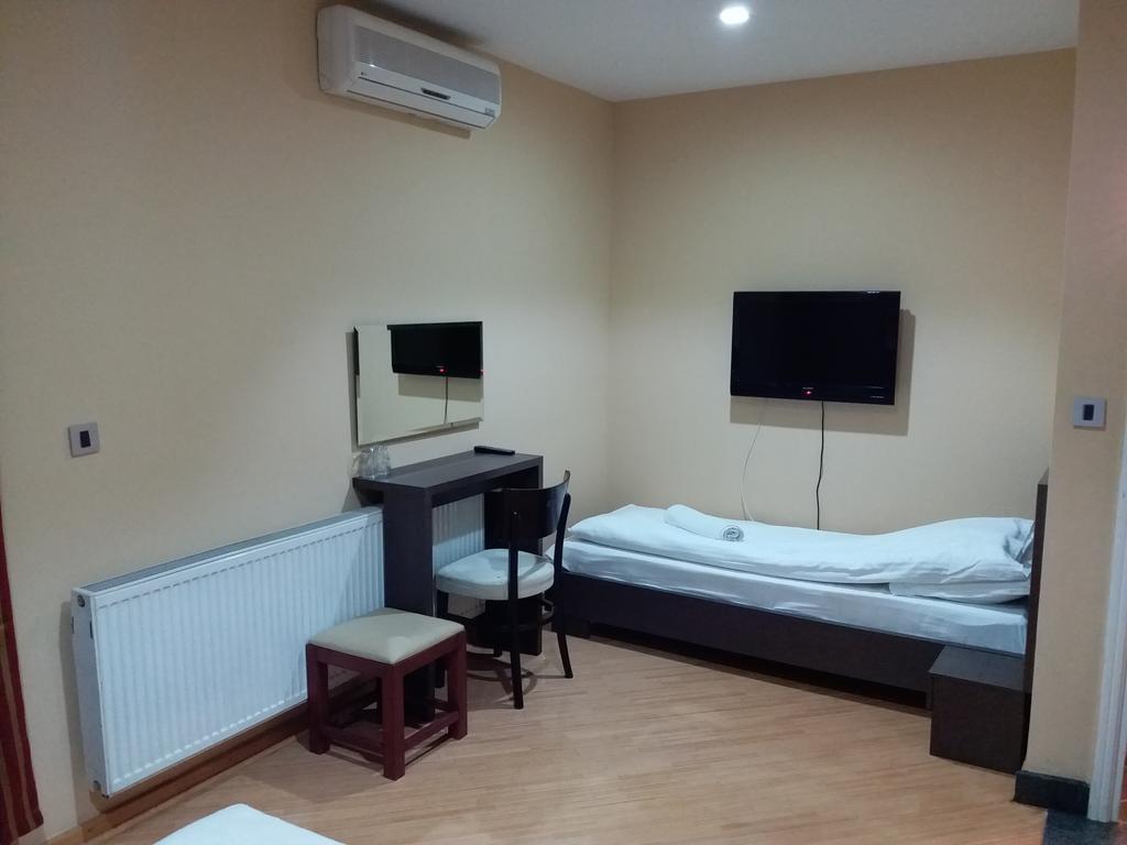 سراييفو Hotel Vila Hayat المظهر الخارجي الصورة