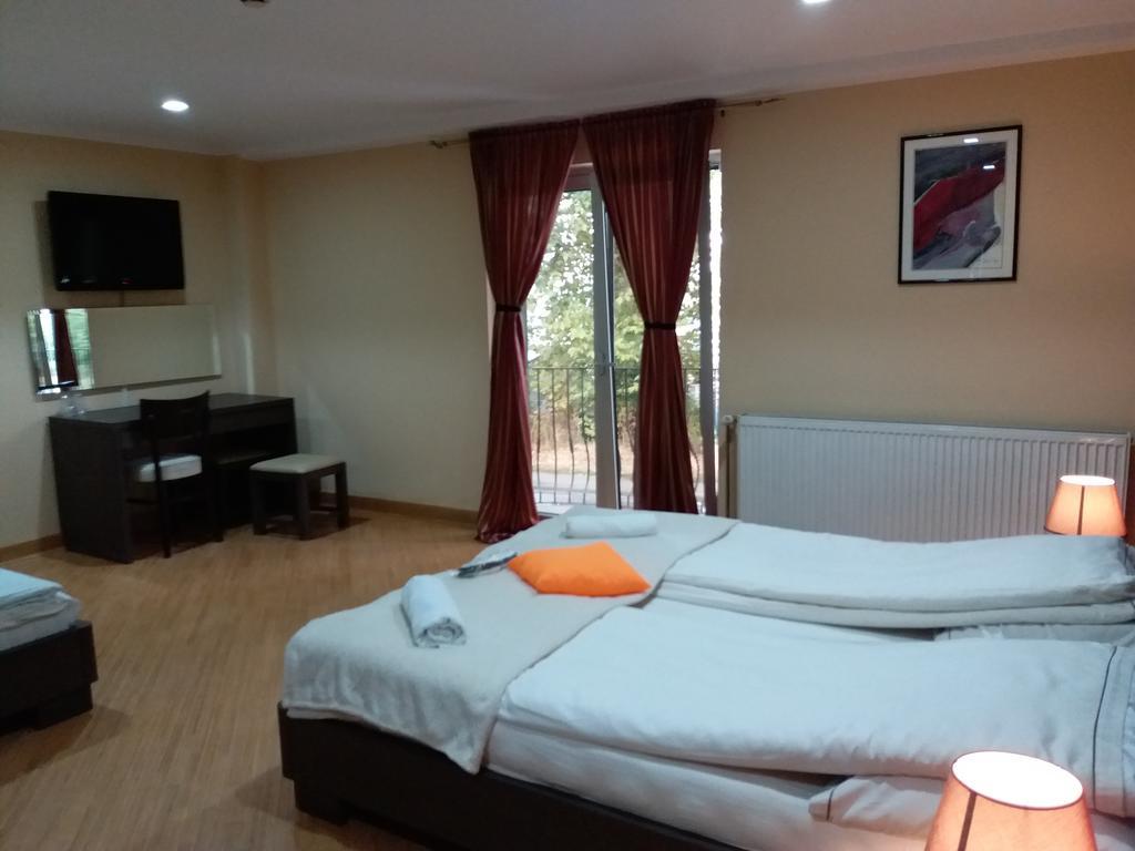 سراييفو Hotel Vila Hayat المظهر الخارجي الصورة