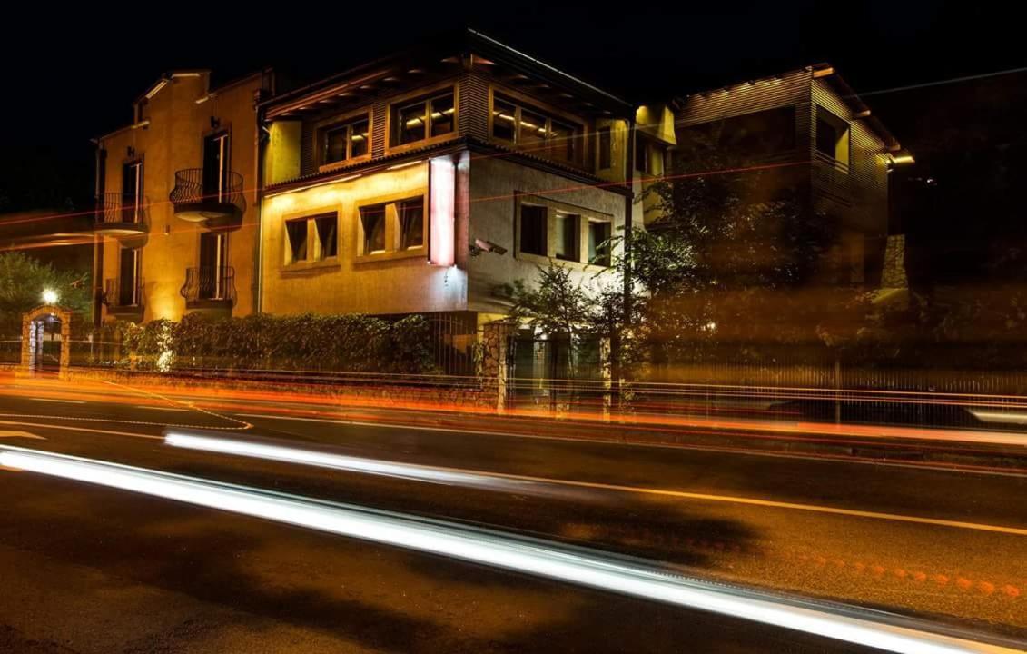 سراييفو Hotel Vila Hayat المظهر الخارجي الصورة